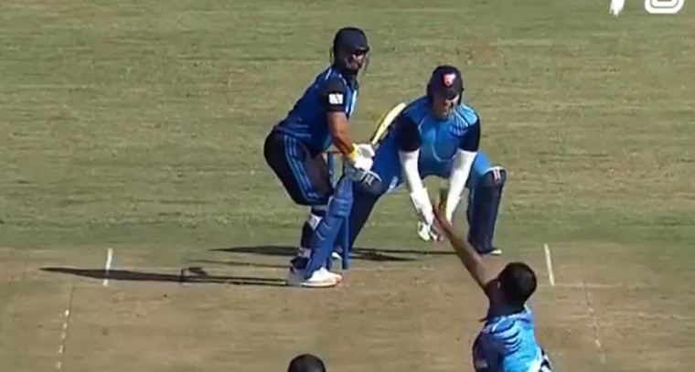 సురేశ్ రైనా సిక్సర్ల మోత..