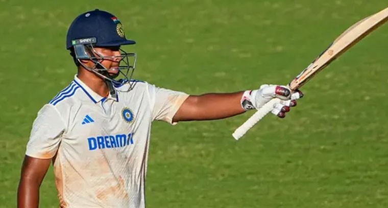 ప్రపంచ రికార్డును బద్దలు కొట్టిన వైభవ్ సూర్యవంశీ