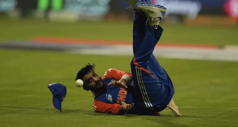 టీమ్ ఇండియాకు షాక్.. అక్షర్ పటేల్‌కు తీవ్ర గాయం