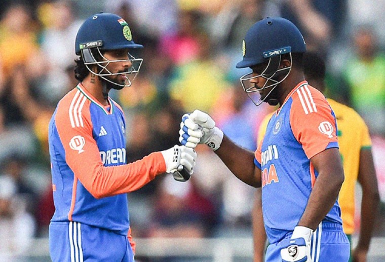 తిలక్ తాండవం.. సంజు సెన్సేషన్ .. ఒకే మ్యాచ్ లో రెండు సెంచరీలు.... 