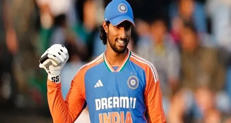 టీ20 ర్యాంకింగ్స్.. టాప్‌-10లోకి తిలక్ వర్మ