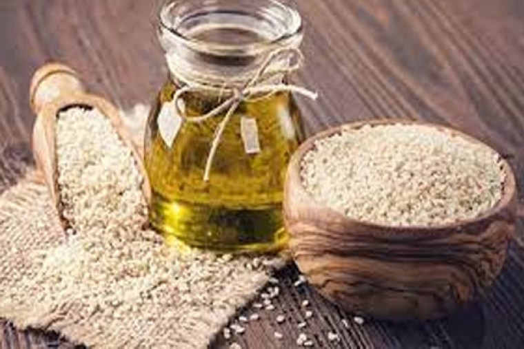 నువ్వుల నూనెతో ఆ సమస్యకు చెక్ పెట్టండి

