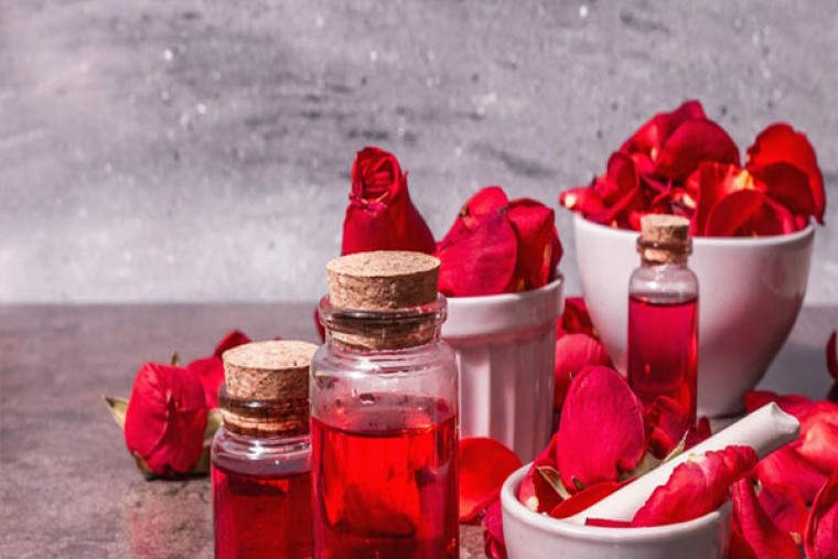 రోజ్‌వాటర్‌తో కలిగే ప్రయోజనాలు 

