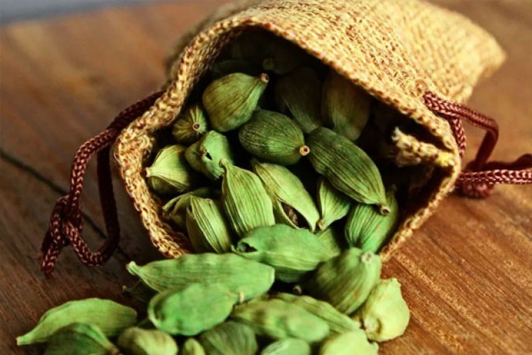 యాలకులు ఆరోగ్యానికి ఎంతో మేలు

