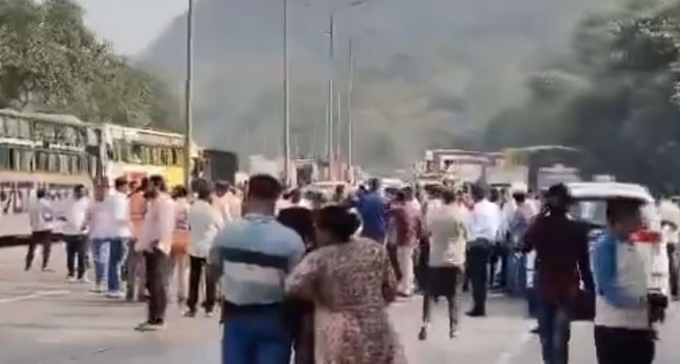 40 గంటల తర్వాత ట్రాఫిక్‌ క్లియర్‌