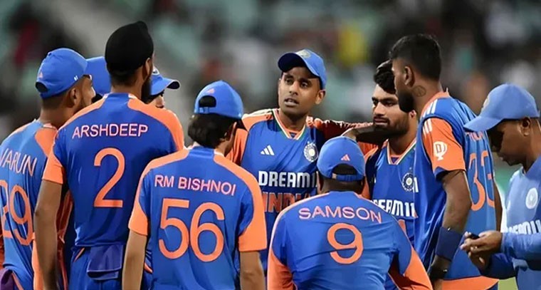 పాక్‌తో ఫైనల్.. ఆ ఇద్దరు భారత ఆటగాళ్లపై వేటు