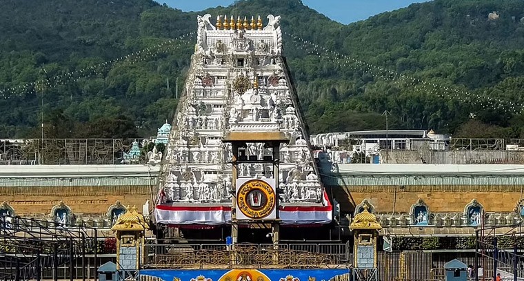 శ్రీవారి దర్శనానికి 10 గంటల సమయం
