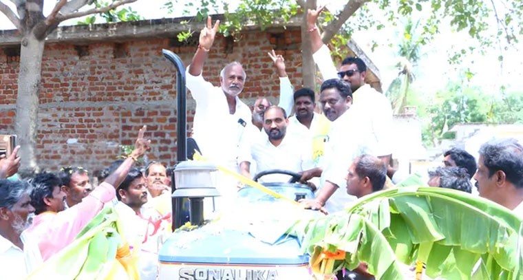 ట్రాక్టర్ నడిపిన ఉదయగిరి ఎమ్మెల్యే