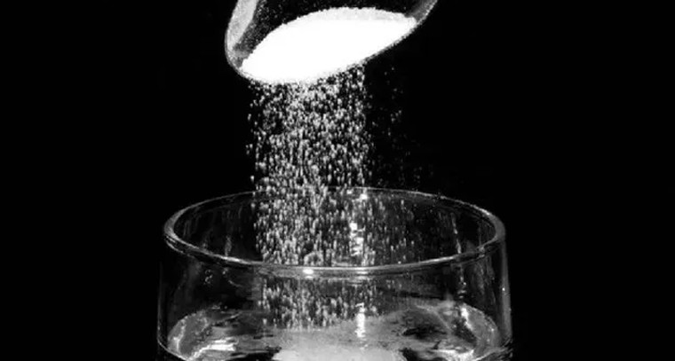 ఉప్పు నీటితో పుక్కిలిస్తే ఎన్నో ప్రయోజనాలు