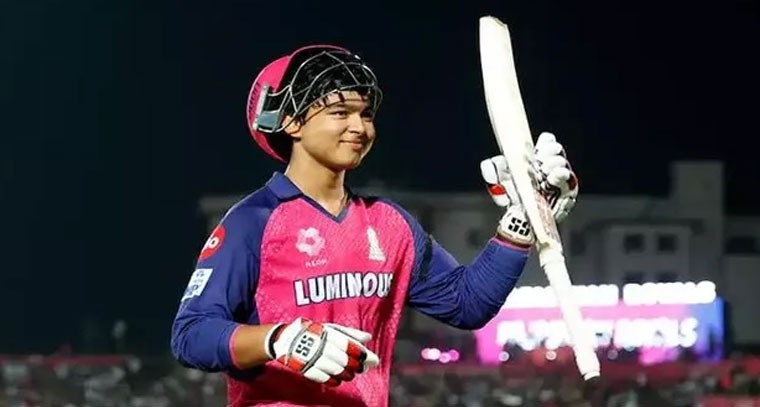 సూర్యవంశీకి కోహ్లీ స్పెషల్ గిఫ్ట్.. 