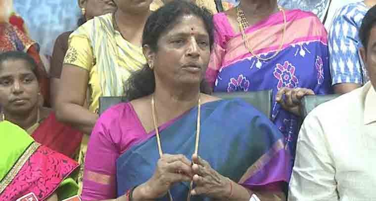 మ‌హిళ‌ల భ‌ద‌త్ర‌ను ప్రభుత్వం గాలికొదిలేసింది 
