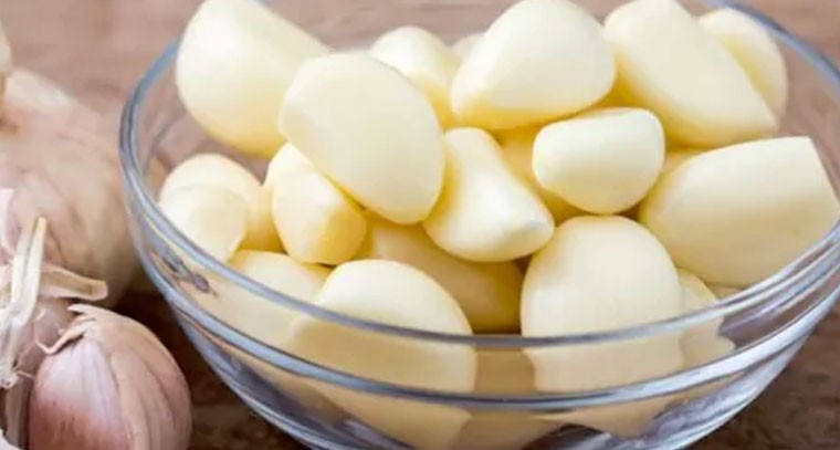 పచ్చి వెల్లుల్లి తినడం వల్ల చాలా ప్రయోజనాలు