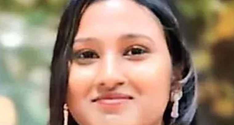 రోడ్డు ప్రమాదంలో వైద్య విద్యార్థిని దుర్మరణం