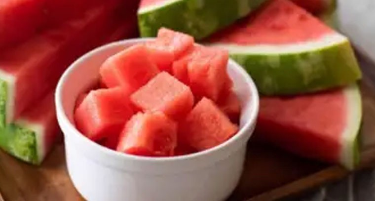 ఫ్రిజ్ లో ఉంచిన పుచ్చకాయను తినొద్దు