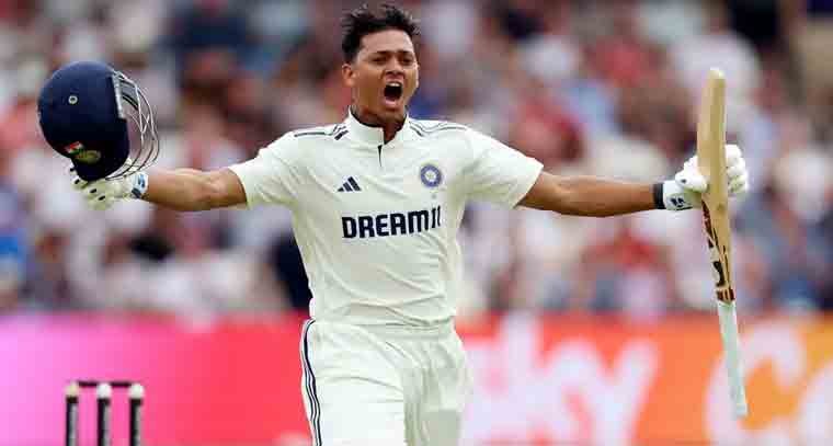 సెంచరీతో అదరగొట్టిన యశస్వి జైస్వాల్
