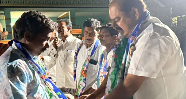 టీడీపీ నుంచి వైసీపీలోకి భారీగా చేరికలు