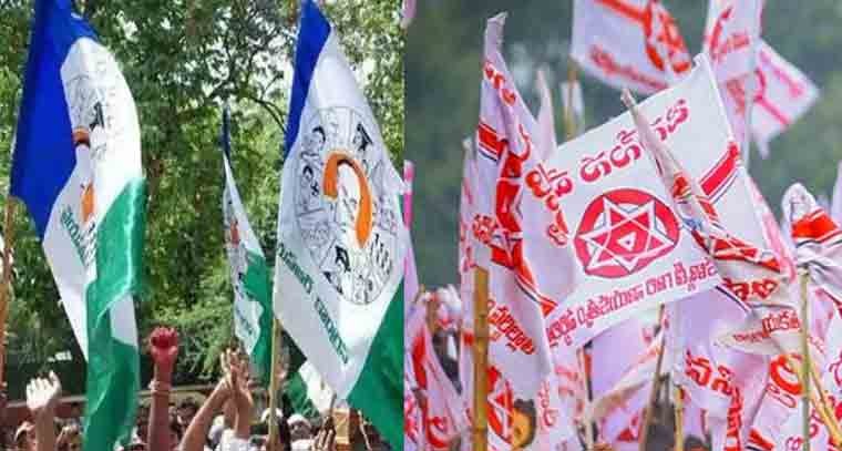 జోగి రమేష్ ఫ్లెక్సీని చించివెయ్యడంతో కేతనకొండలో ఉద్రిక్త వాతావరణం 