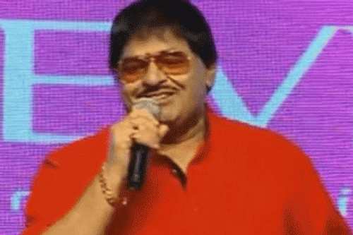 రాష్ట్ర రాజకీయాలు ర‌స‌వ‌త్త‌రం -అంబికా కృష్ణ