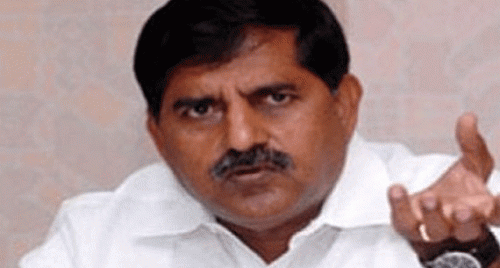 వివేకా మృతిపై  దర్యాప్తు జ‌ర‌పాలి: ఆదినారాయణ రెడ్డి