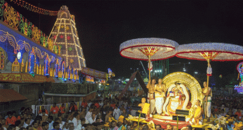  శ్రీ‌ప‌ట్టాభిరామ‌స్వామివారి ఆల‌యాన్ని ప‌రిశీలించిన‌ జెఈవో