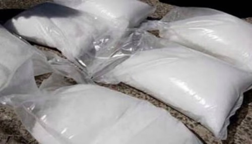 రెండు వర్గాల మధ్య ఘర్షణ...  ఒకరికి తీవ్ర గాయాలు... 
