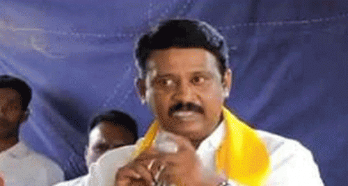 బుజ్జగింపులతో  బుడ్డా పోటీకి సై

