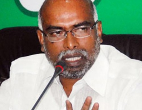 తిత్లీ నష్టం 3000 కోట్లైతే కేంద్రం 200 కోట్లిస్తుందా: ఎమ్మెల్సీ డొక్కా