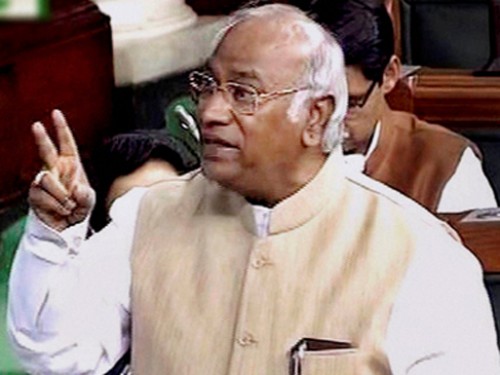 సుప్రీంకు సమర్పించిన అఫిడవిట్ తప్పుల తడక: మల్లికార్జున్ ఖర్గే