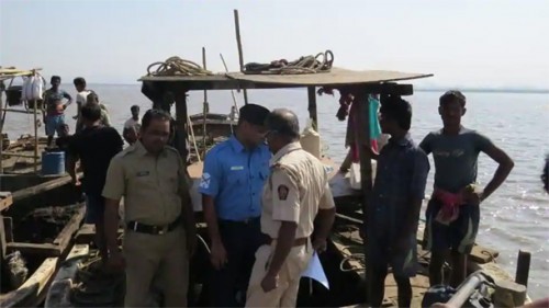 తీరంలో ఇసుకమాఫియా