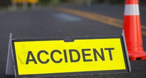 రోడ్డు ప్రమాదంలో మహిళ మృతి