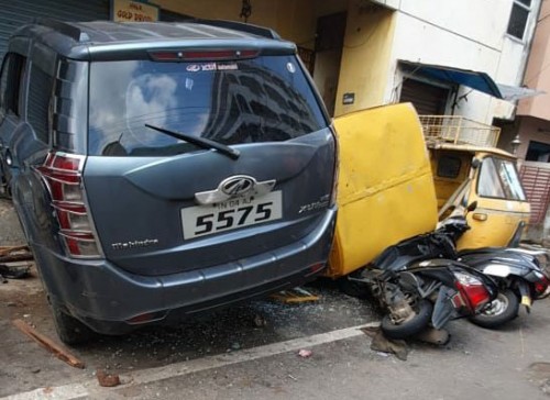 విజయవాడ తప్పిన పెను ప్రమాదం