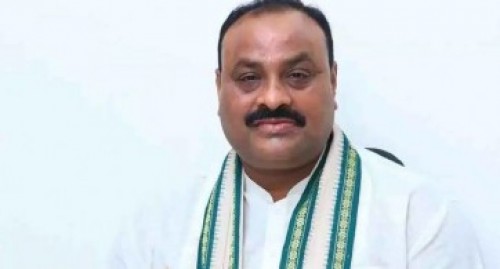 10వేల ఉద్యోగ ఖాళీలే కనిపించాయా?: అచ్చెన్న