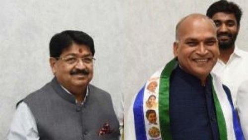 ఆస్తుల్లో అయోధ్యరామిరెడ్డి టాప్‌