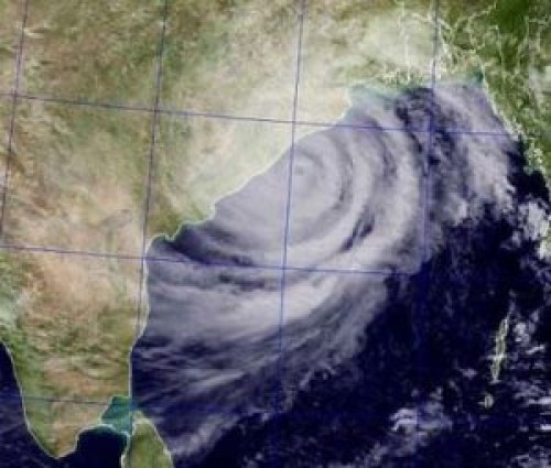 మధ్య బంగాళాఖాతంలో  అల్పపీడనం