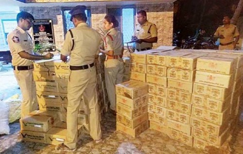 వైసీపీ నేత తోటలో మద్యం స్వాధీనం