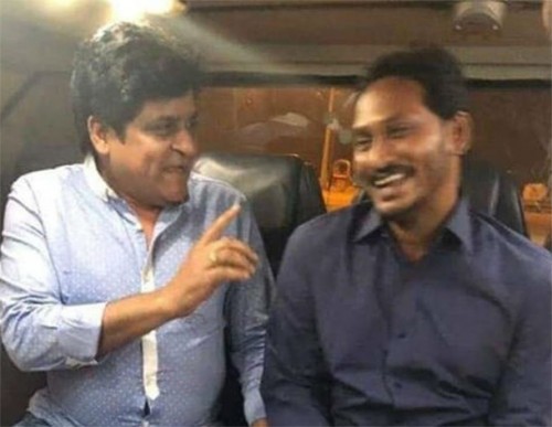 వైసీపీలోకి నటుడు అలీ