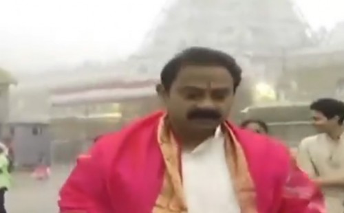 శ్రీవారి సేవలో మంత్రి ఆళ్ల నాని..