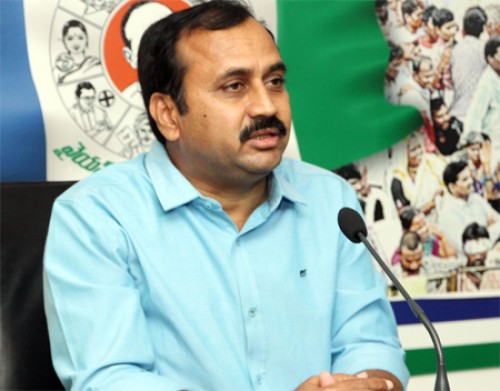 కరకట్టపై అక్రమ నిర్మాణాలపై కోర్టులకెళ్తాం: ఆళ్ల రామకృష్ణారెడ్డి