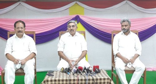 పన్నులు పెంచడమే ధ్యేయంగా వైసీపీ పాలన: ఆలపాటి