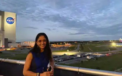 అమెరికాలో తెలుగమ్మాయి అద్భుతాలు..