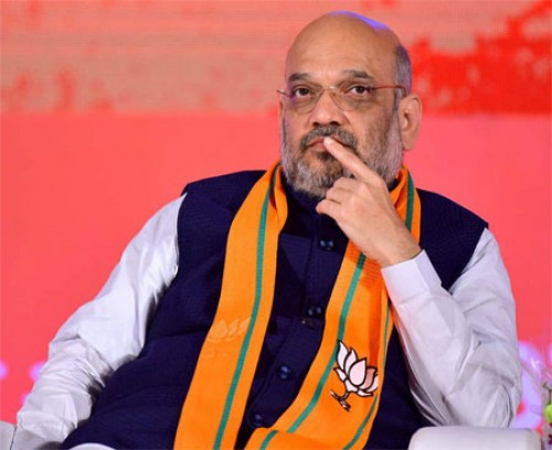 విశాఖ ఎయిర్ పోర్టుకు చేరుకున్న అమిత్ షా