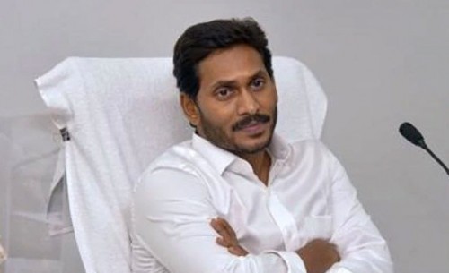 విద్యాశాఖ అధికారులతో సీఎం జగన్ సమీక్ష
