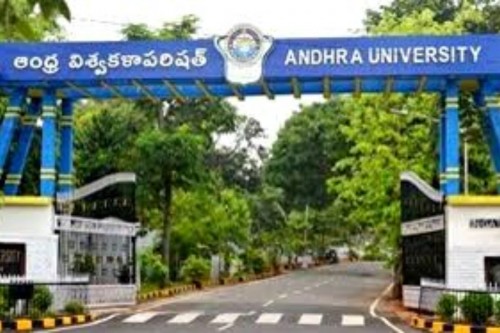 విద్యార్థులకు ఆంధ్రా యూనివర్సిటీ షాక్.. 