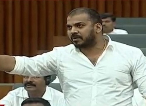 నేను మాత్రం మందలగిరి పప్పును కాదు!: మంత్రి అనిల్