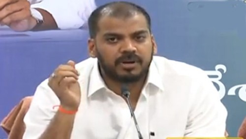 ముంపు ప్రాంతాలను పరిశీలించిన మంత్రులు