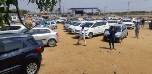 పాస్ లేకపోతే ఏపిలోకి నో ఎంట్రీ ...