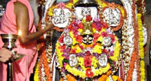 భక్తులను నిరాశ పరిచిన అరసవిల్లి సూర్యనారాయణస్వామి 