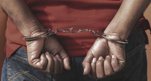అక్రమ మధ్యం అమ్ముతున్న వ్యక్తి అరెస్ట్