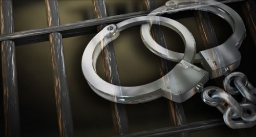 మంత్రి పీఏ అంటూ ఘరానా మోసగాడు.. అరెస్ట్ చేసిన పోలీసులు