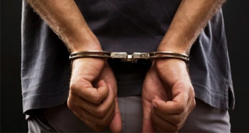 కార్ల చోరి ముఠా అరెస్ట్ 